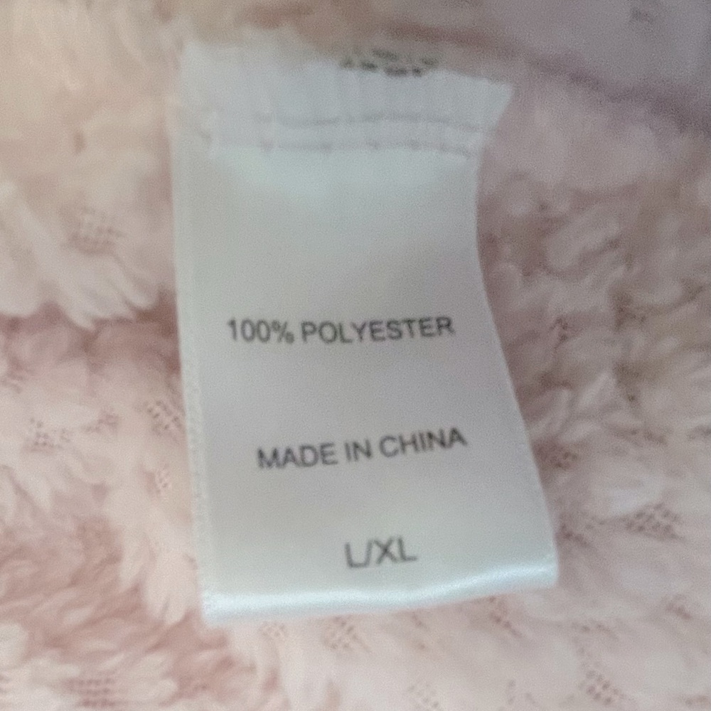 Ulta Beauty Robe - Picture 5 of 8